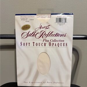 Hanes Silk Reflections Plus 2 Opaque Control Top Tights Pearl NIP